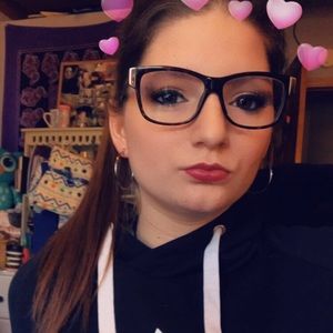 Meet your Posher, Abby